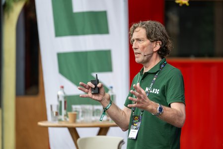 26091_ARF_060