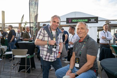 26091_ARF_285