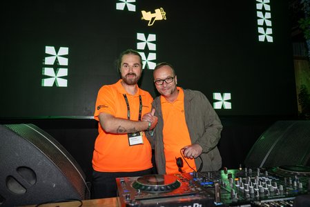 26091_ARF_386